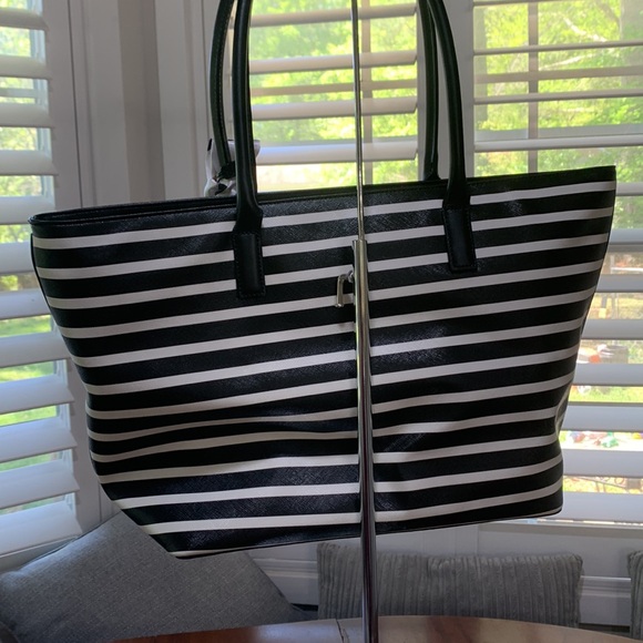 Like New Kate Spade Tote and pad bag to match! - Picture 6 of 14